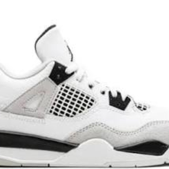 Jordan Kids Sneakers in White and Black - Picture 3 of 5